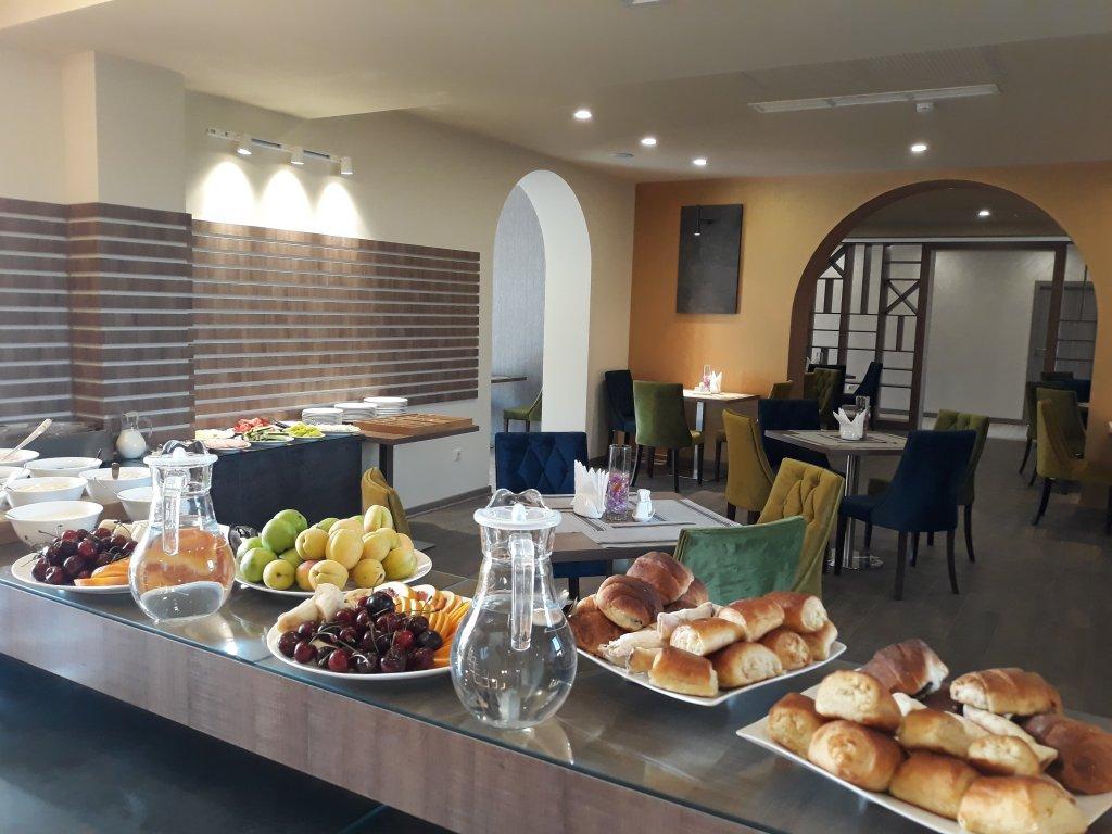 Bien Hotel Yerevan Exterior photo