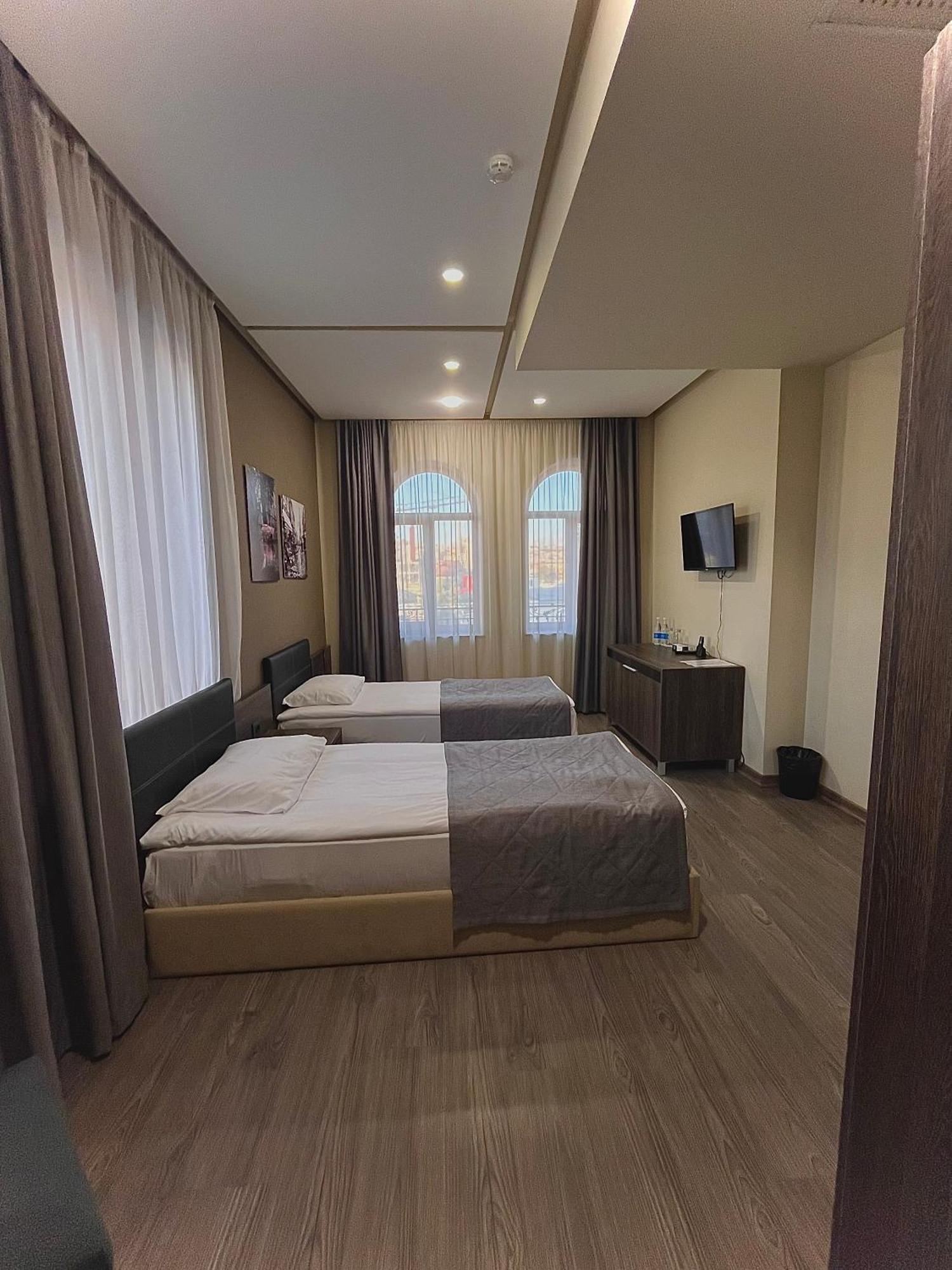 Bien Hotel Yerevan Exterior photo