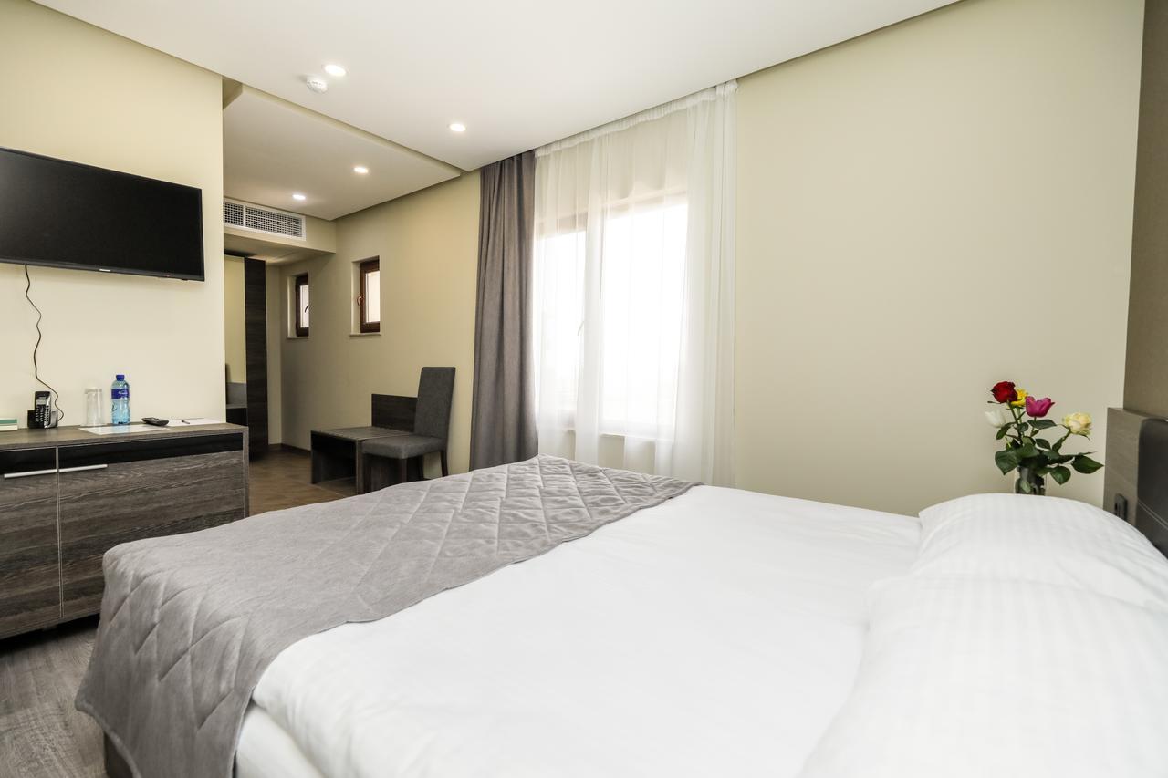 Bien Hotel Yerevan Exterior photo